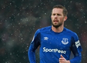 雷火电竞充值-星光撕裂防线，阿尔瓦雷斯如何在哥斯达黎加的暮色中独舞