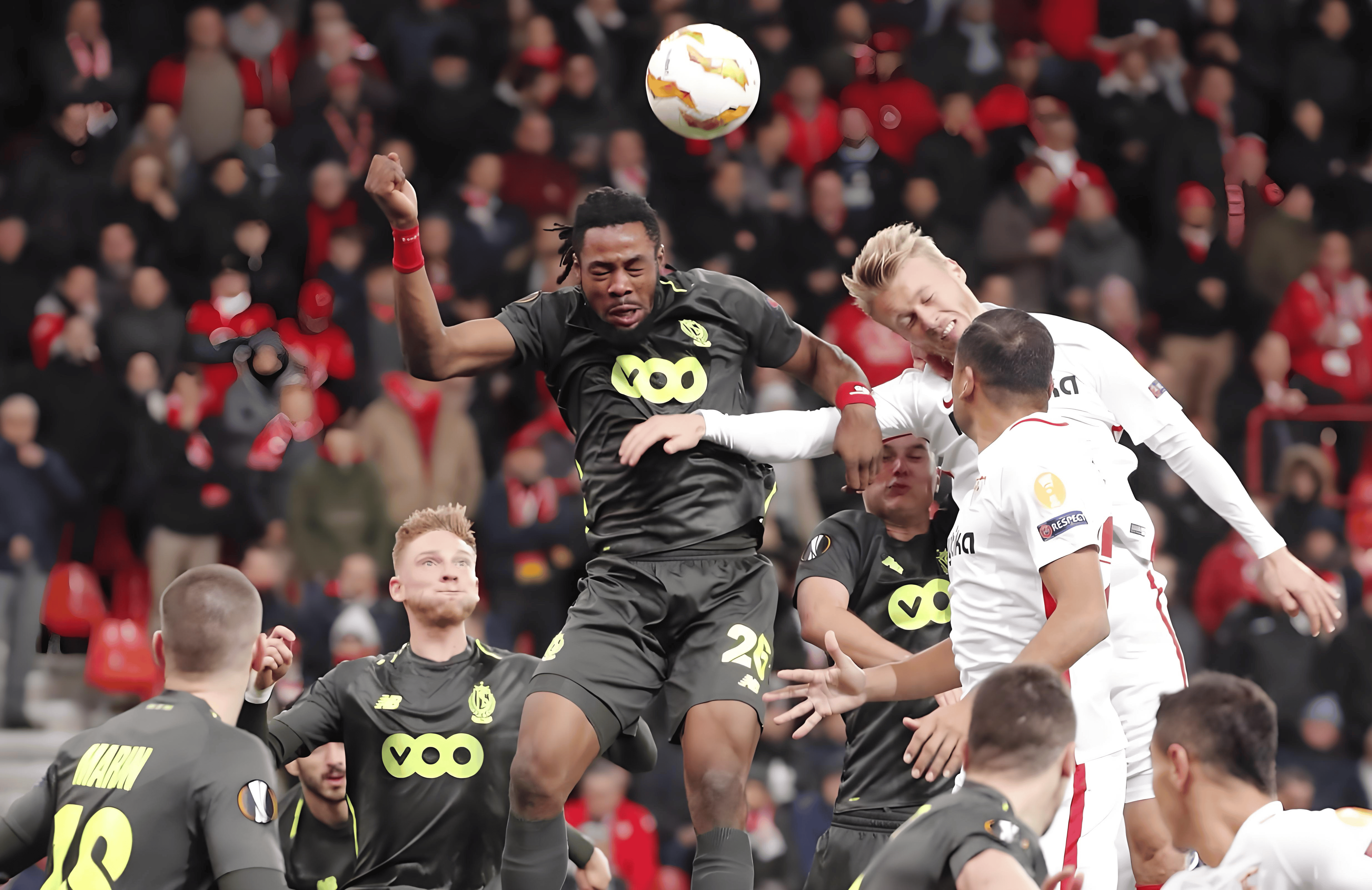 豪门对决!美洲杯上演世纪大战 豪门对决!美洲杯上演世纪大战