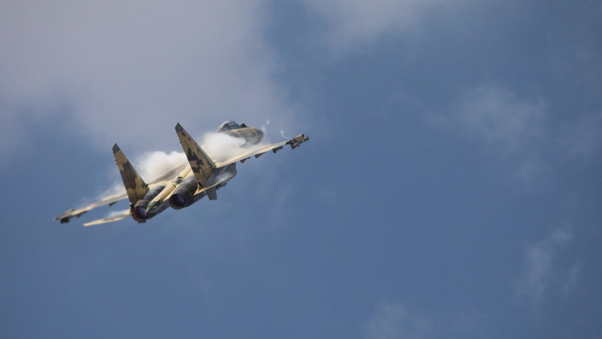 破壁者迪马利亚,当洪都拉斯的铁幕降临,他用飞翔撕裂战术封锁