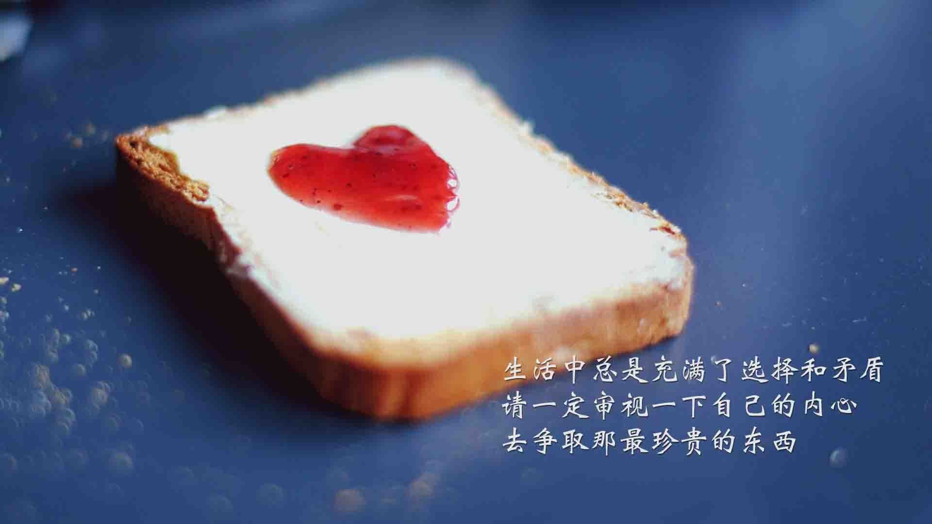 曼城对阵厄瓜多尔友谊赛的背后，萨拉赫用实力证明自己的足球传奇